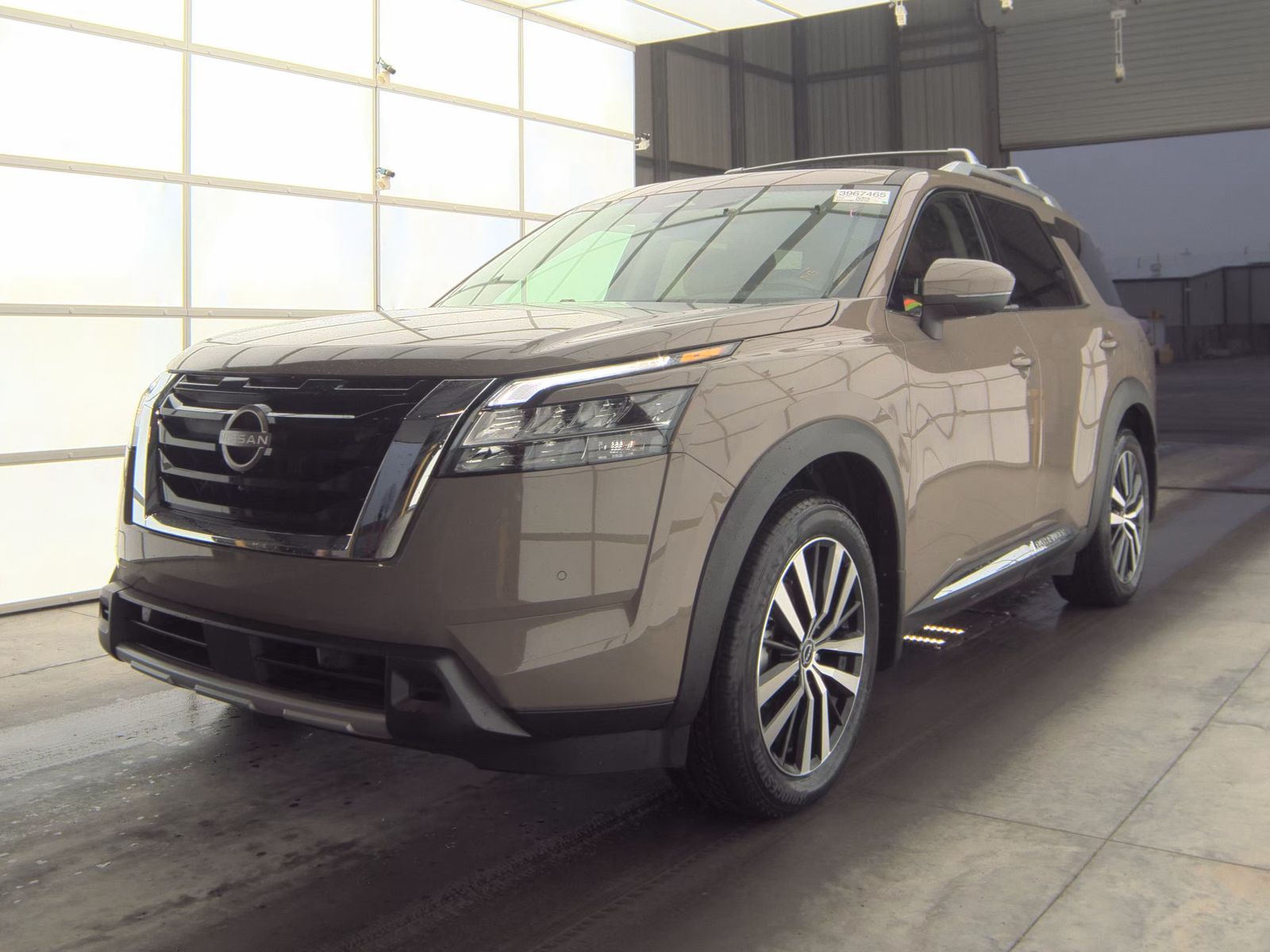 2024 Nissan Pathfinder Platinum FWD
