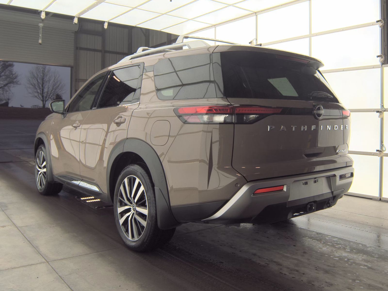 2024 Nissan Pathfinder Platinum FWD