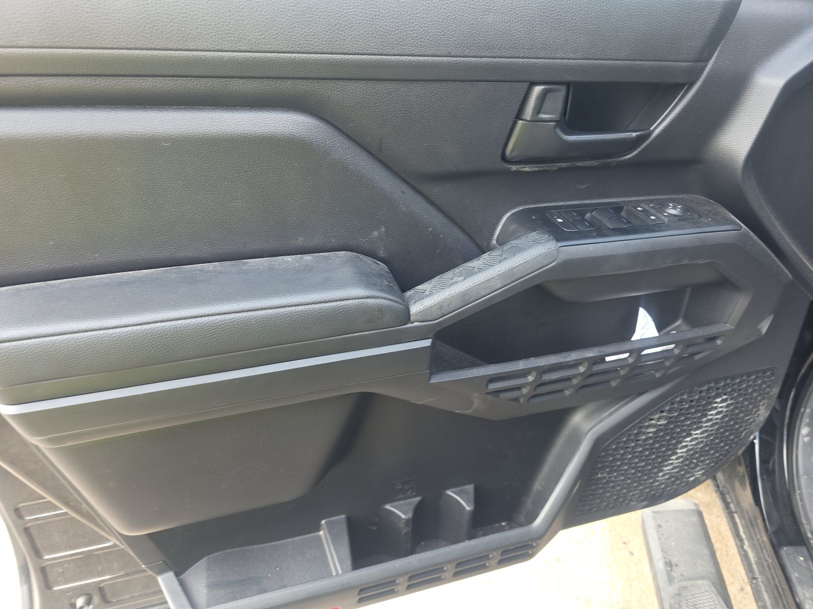 2025 Toyota Tacoma SR RWD