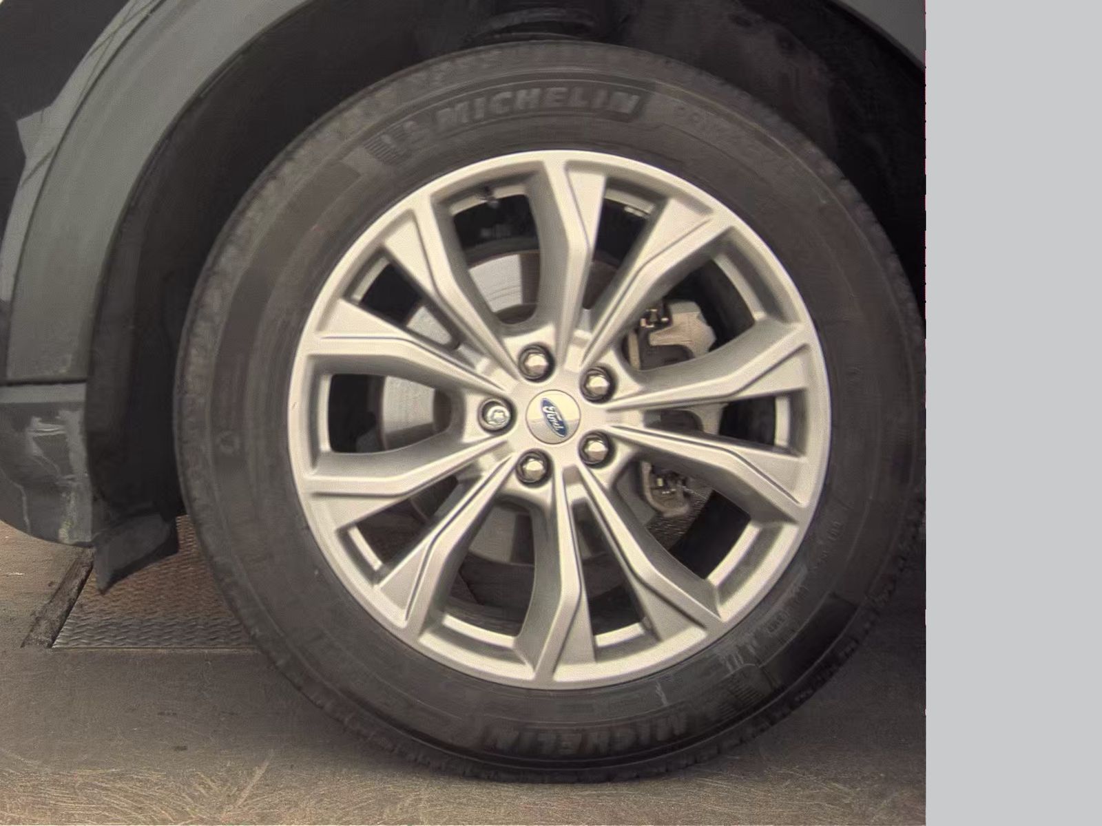 2022 Ford Explorer XLT AWD