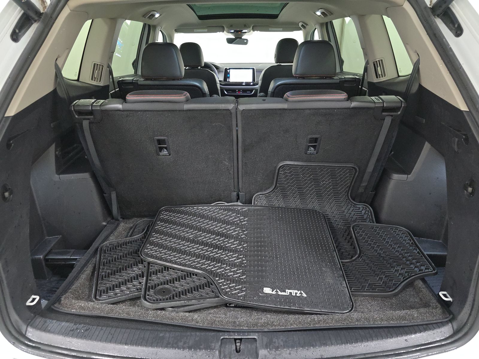 2024 Volkswagen Atlas 2.0T Peak Edition SEL AWD