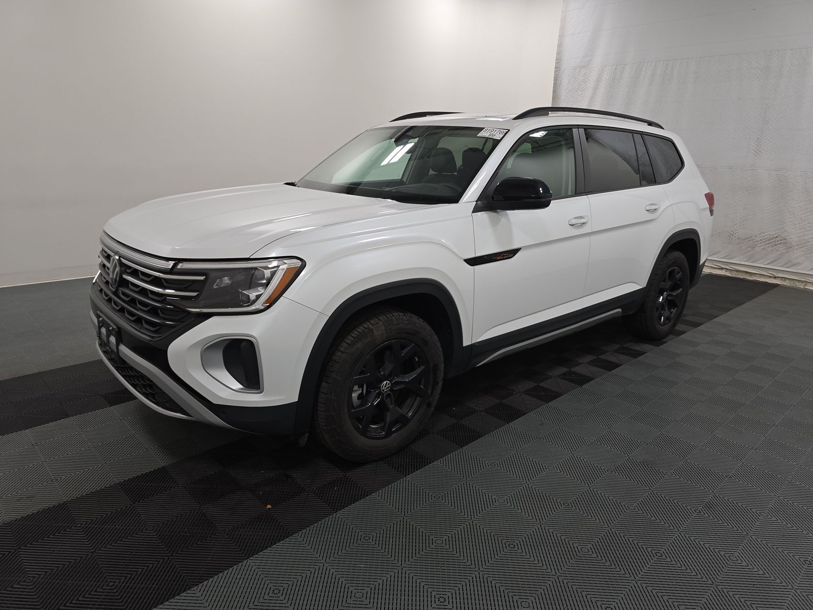 2024 Volkswagen Atlas 2.0T Peak Edition SEL AWD