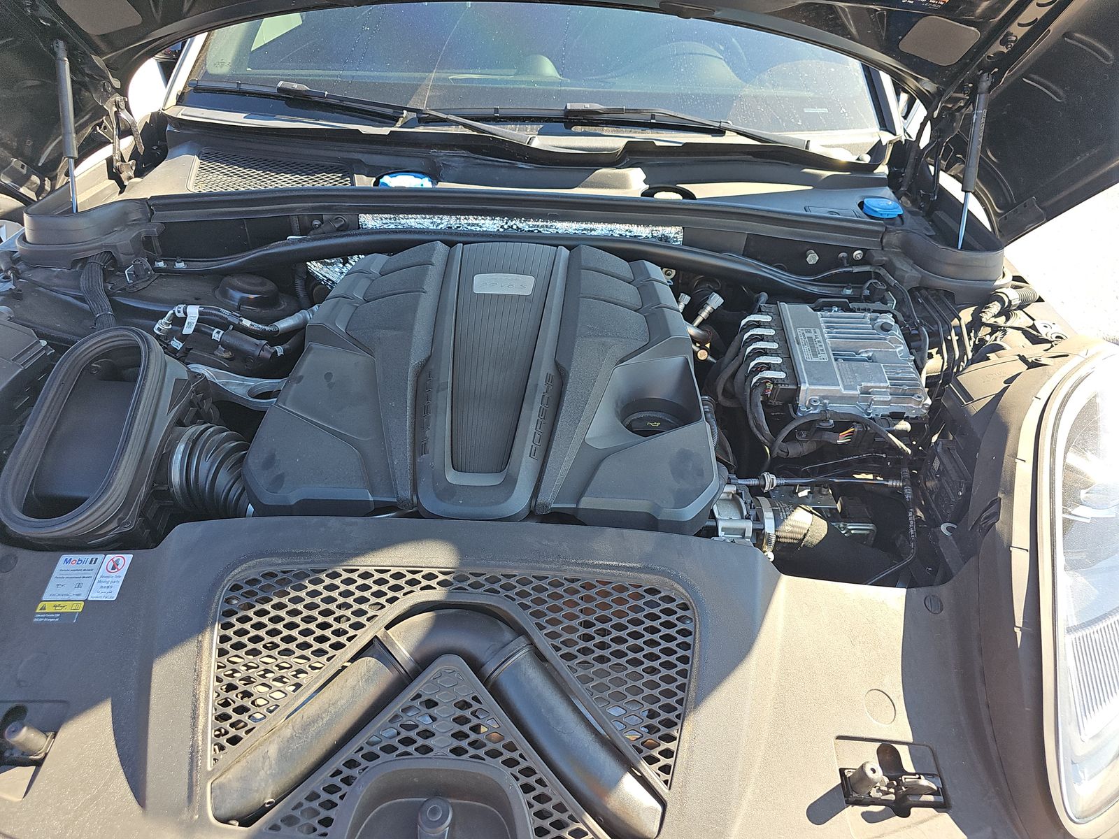 2022 Porsche Macan S AWD