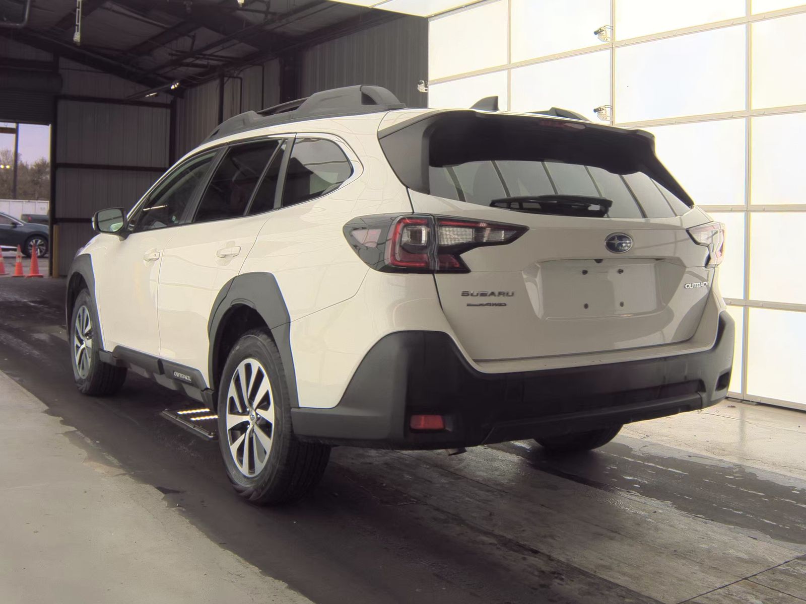 2023 Subaru Outback Premium AWD