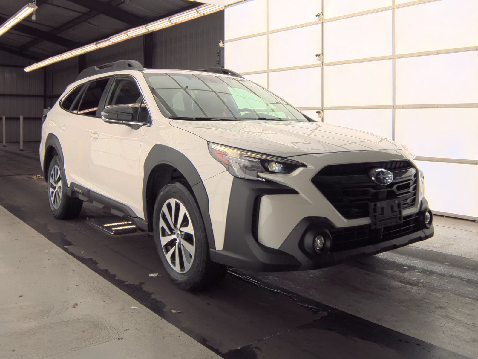 2023 Subaru Outback Premium AWD