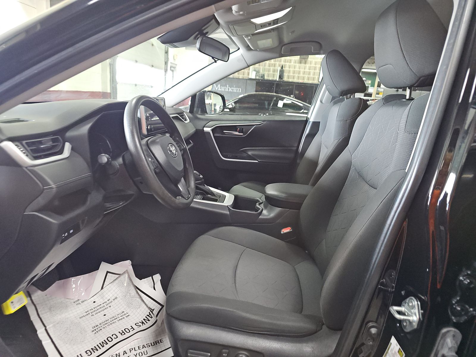 2023 Toyota RAV4 XLE FWD