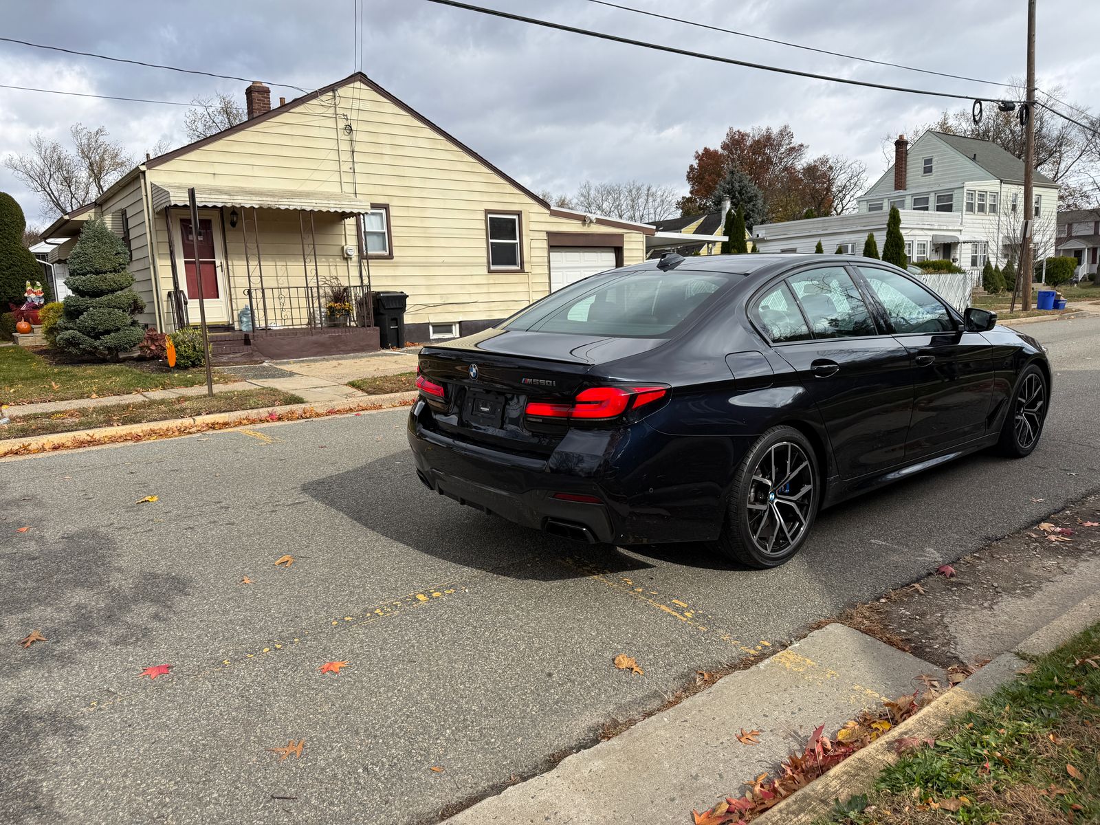 2022 BMW 5 Series M550i xDrive AWD