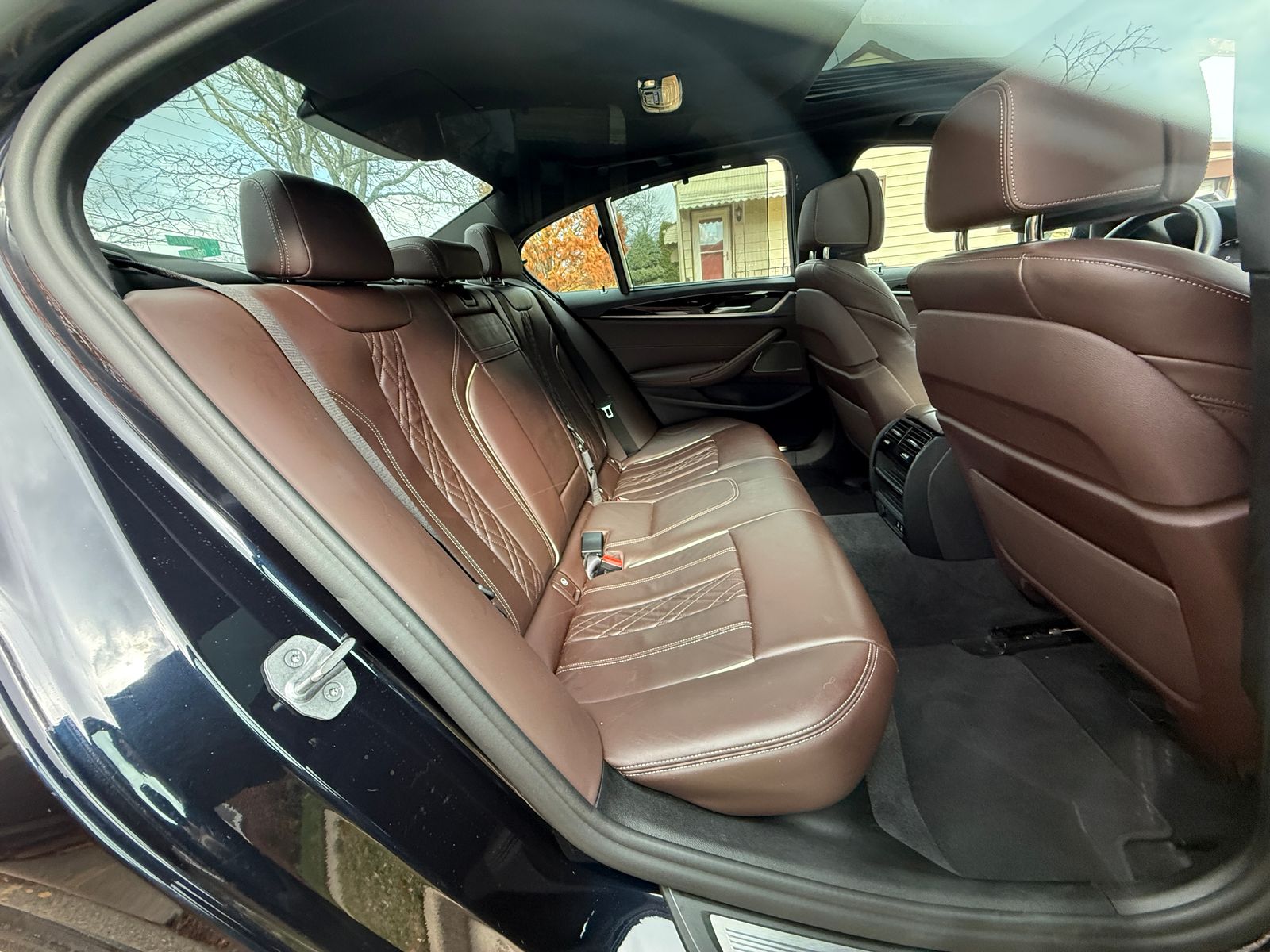 2022 BMW 5 Series M550i xDrive AWD