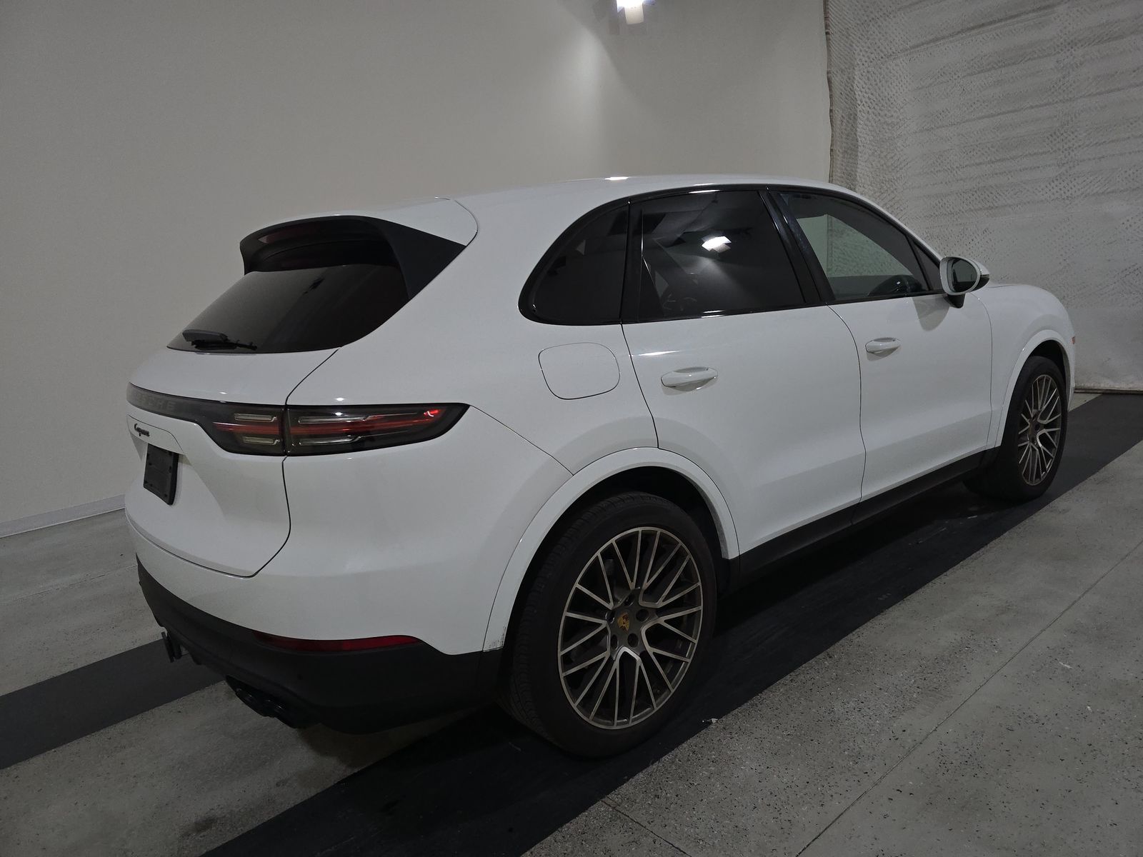 2022 Porsche Cayenne Platinum Edition AWD