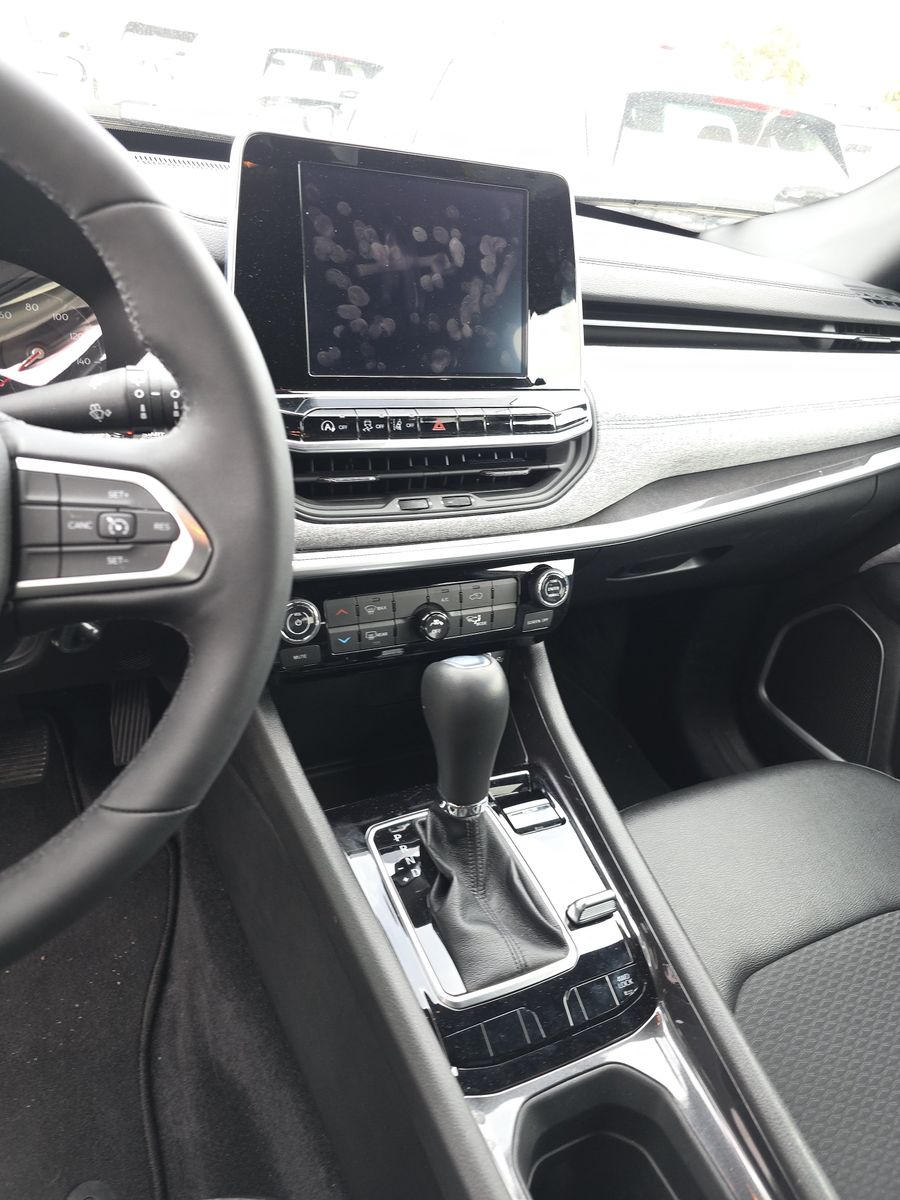 2025 Jeep Compass Latitude AWD