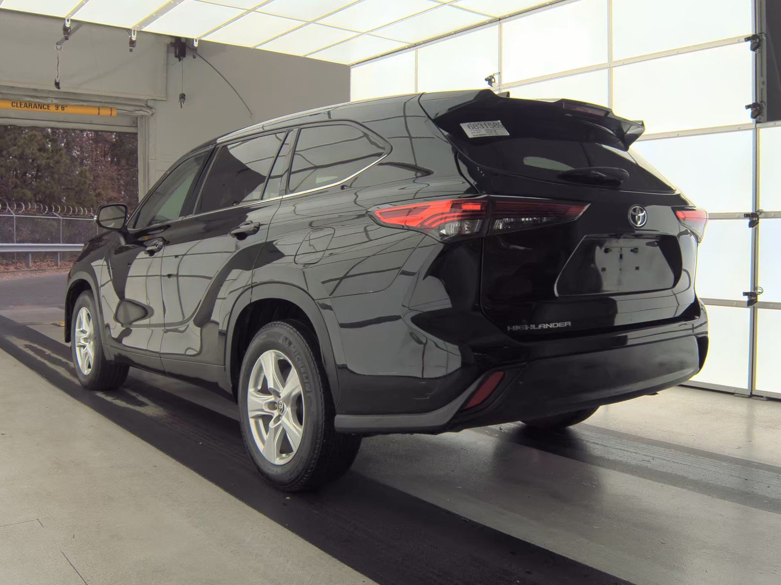 2022 Toyota Highlander L FWD