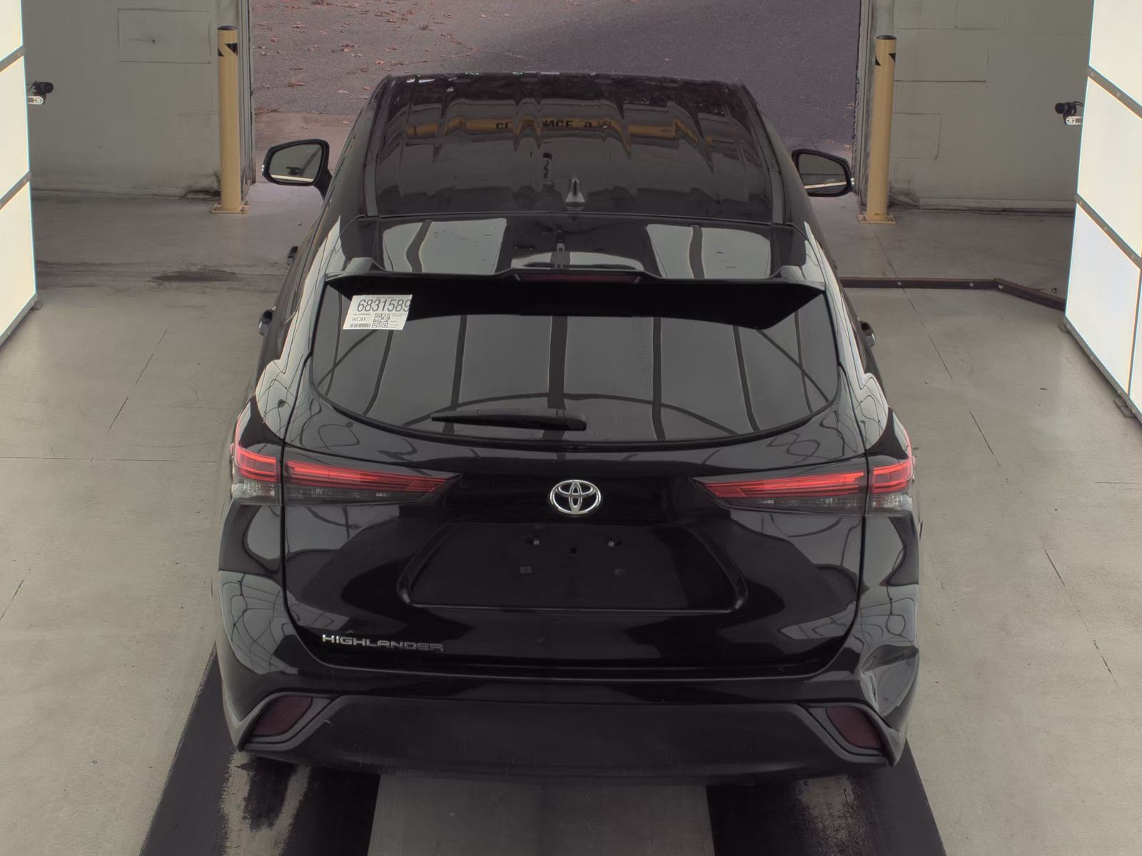 2022 Toyota Highlander L FWD