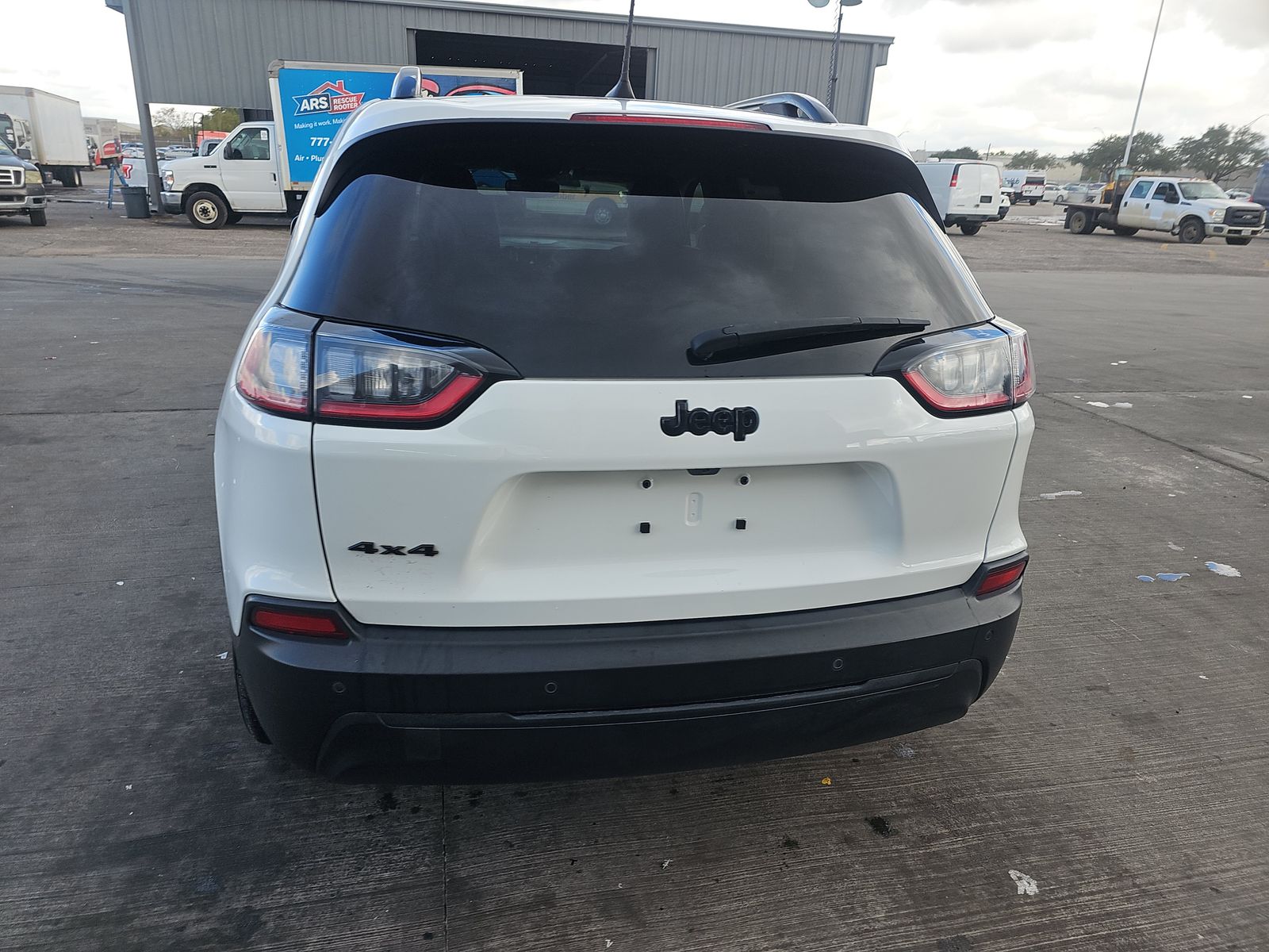 2023 Jeep Cherokee Altitude Lux AWD