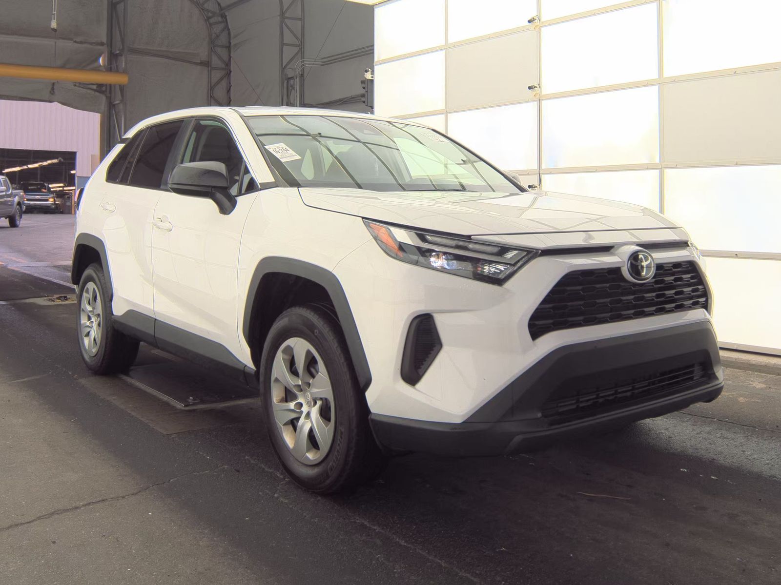 2023 Toyota RAV4 LE FWD