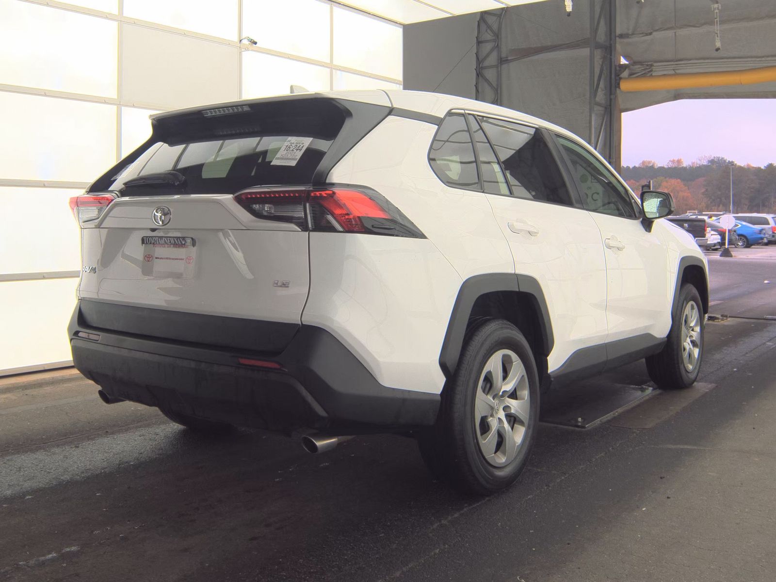2023 Toyota RAV4 LE FWD