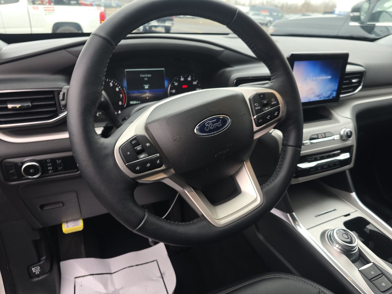 2023 Ford Explorer XLT AWD