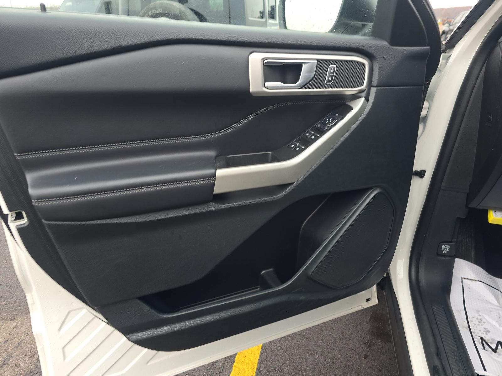 2023 Ford Explorer XLT AWD