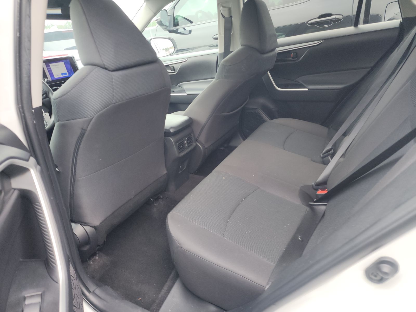 2023 Toyota RAV4 LE FWD