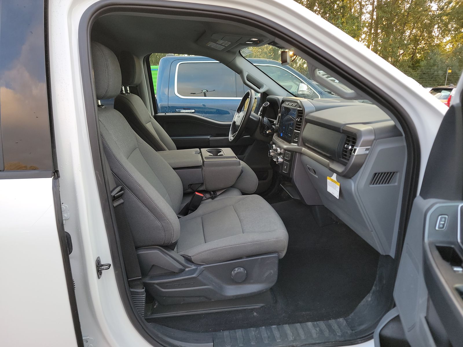 2024 Ford F-150 XLT AWD