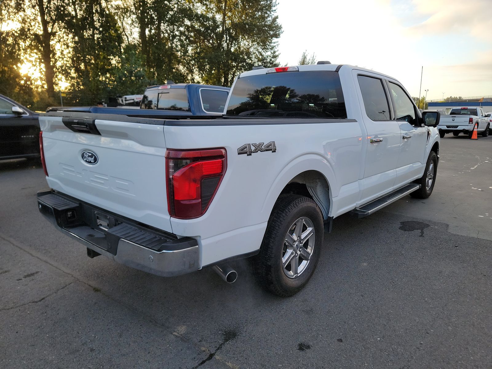 2024 Ford F-150 XLT AWD