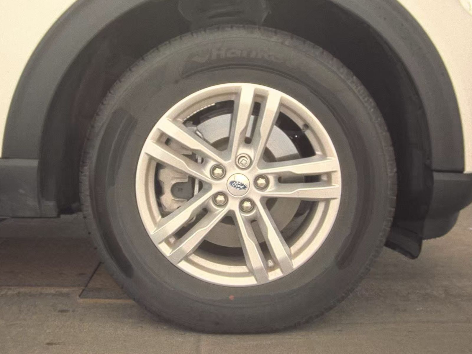 2023 Ford Explorer XLT AWD