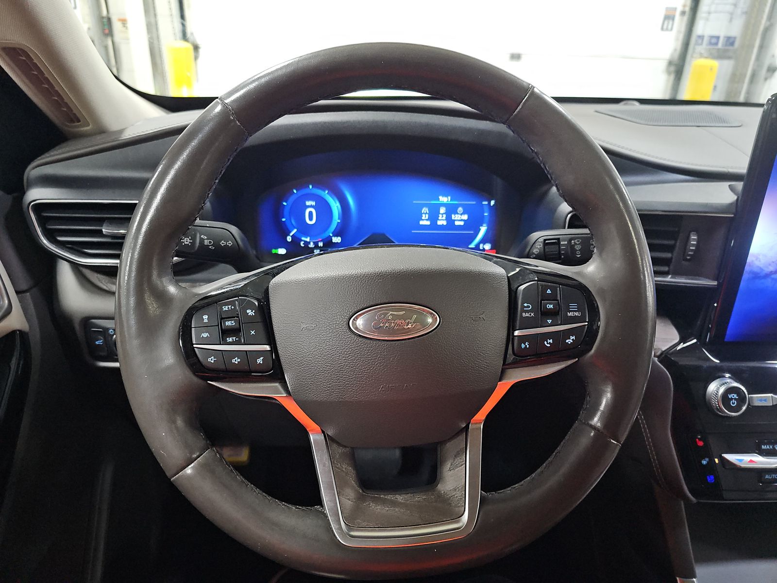 2022 Ford Explorer Platinum AWD