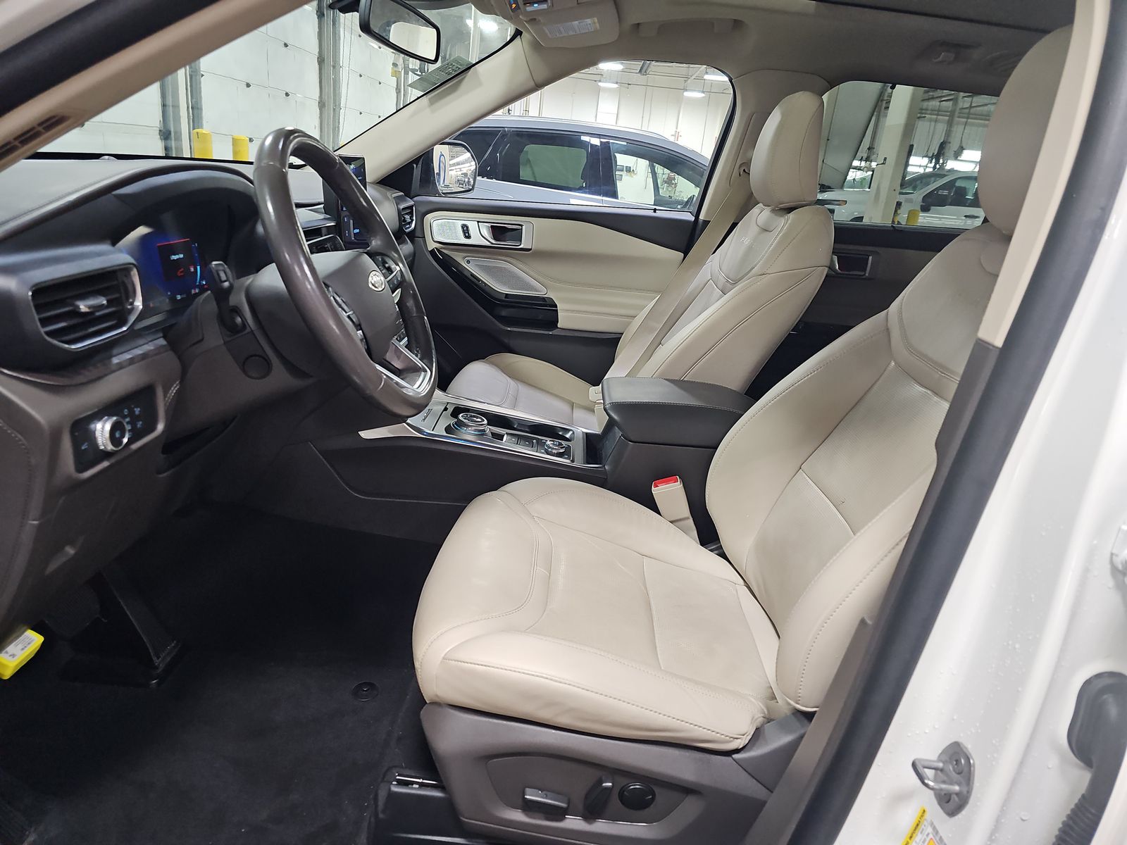 2022 Ford Explorer Platinum AWD