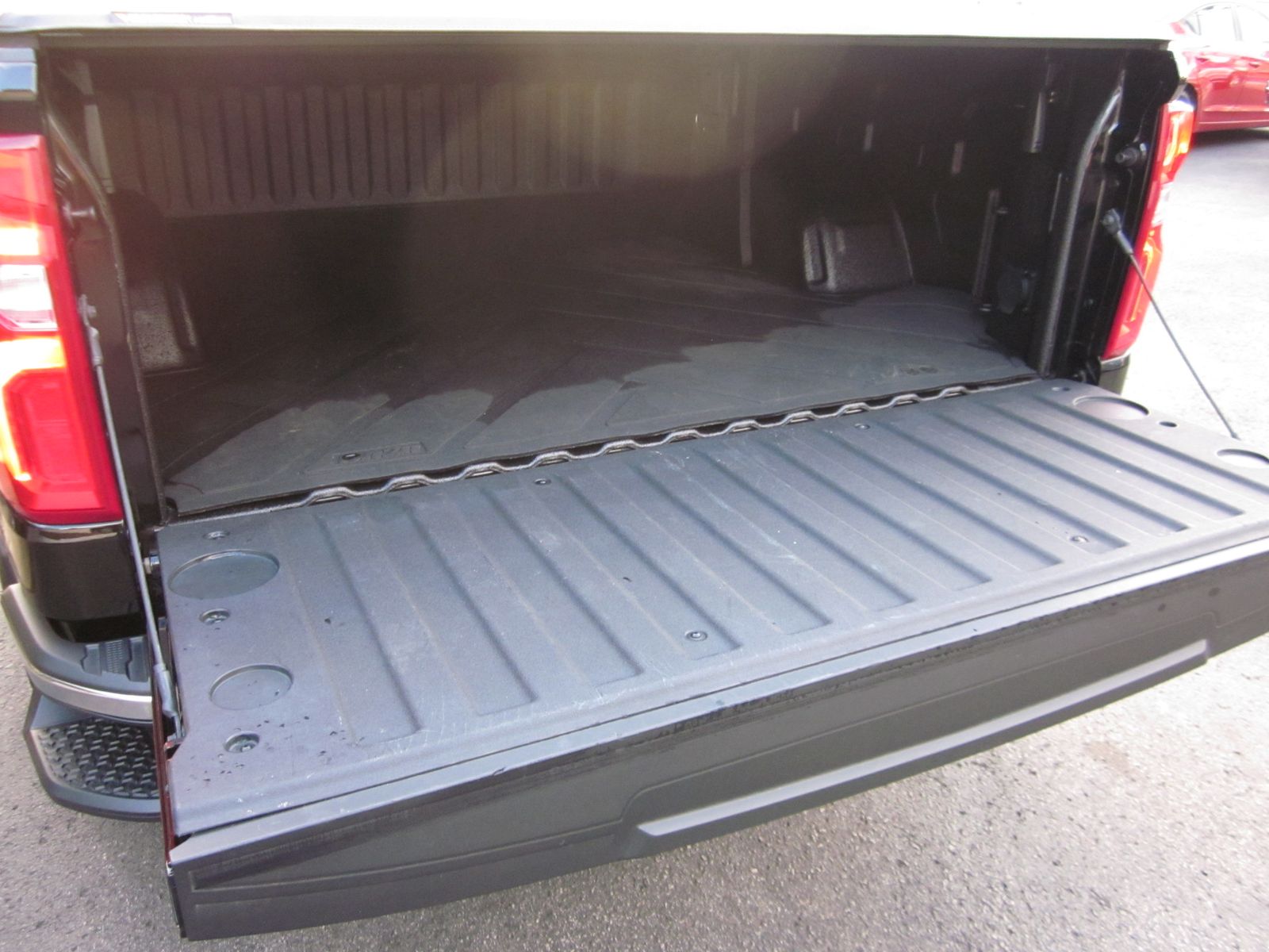 2025 Chevrolet Silverado 1500 LTZ AWD