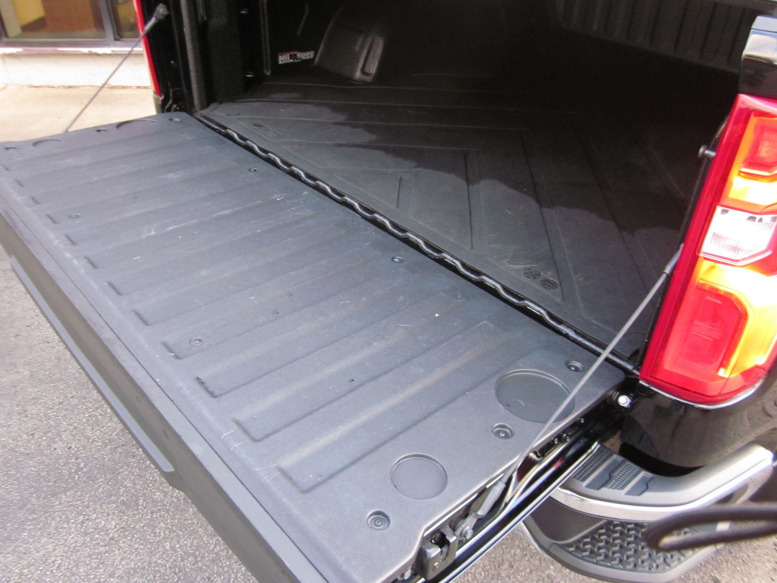 2025 Chevrolet Silverado 1500 LTZ AWD