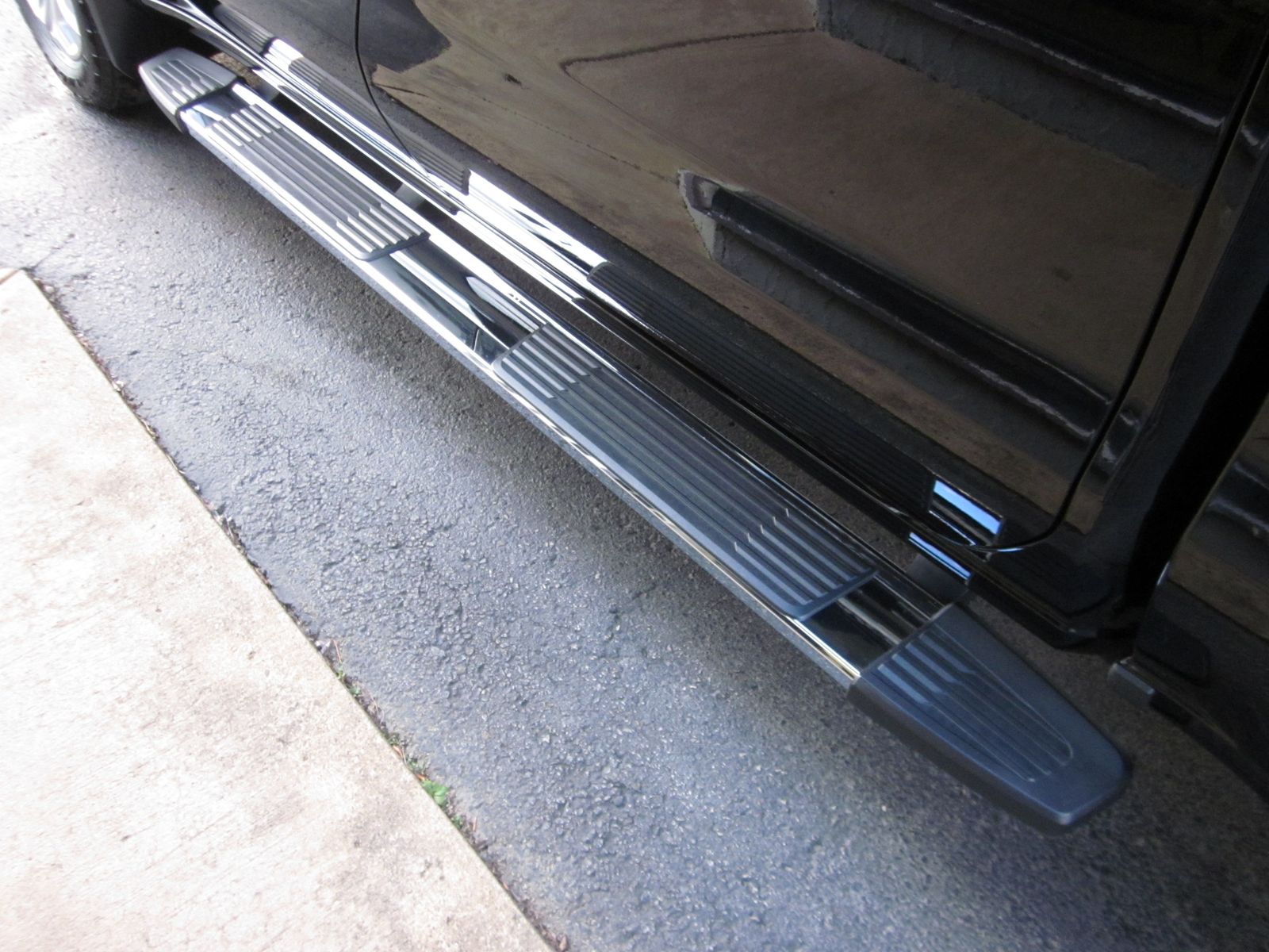 2025 Chevrolet Silverado 1500 LTZ AWD