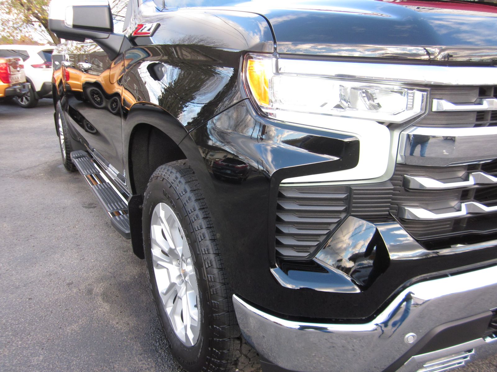 2025 Chevrolet Silverado 1500 LTZ AWD