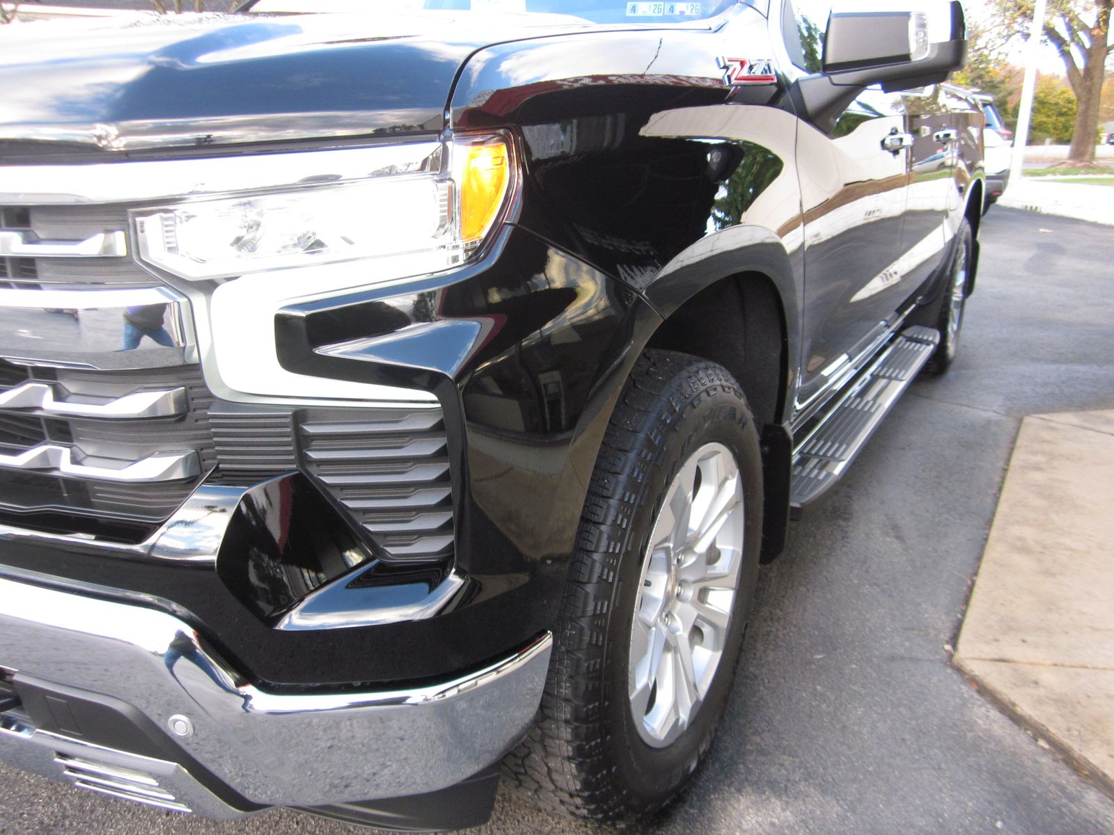 2025 Chevrolet Silverado 1500 LTZ AWD