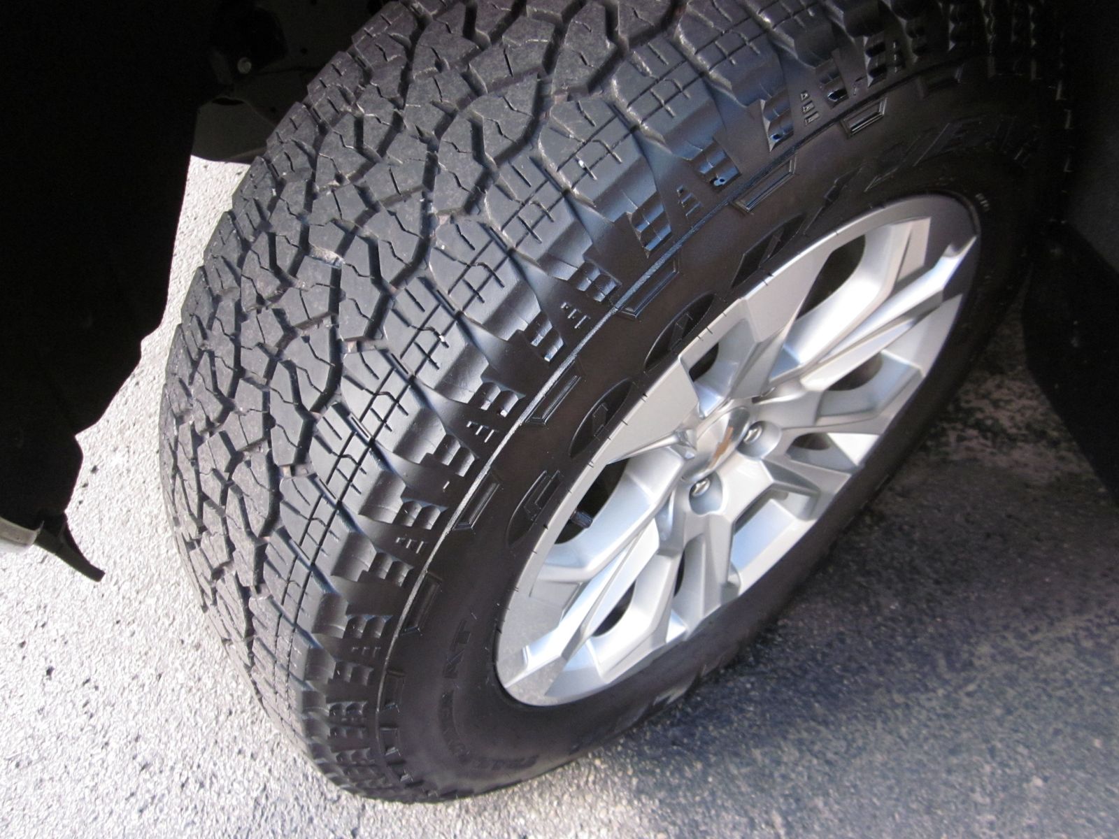 2025 Chevrolet Silverado 1500 LTZ AWD