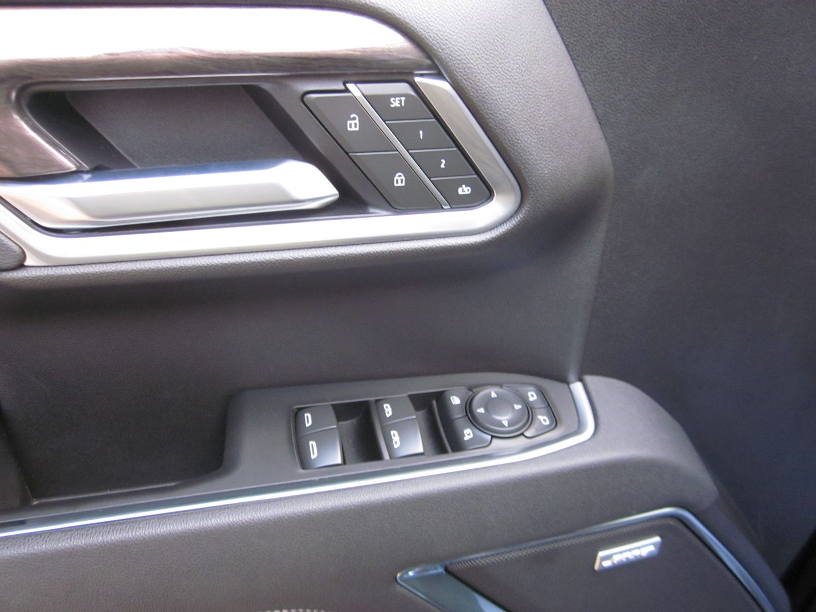 2025 Chevrolet Silverado 1500 LTZ AWD