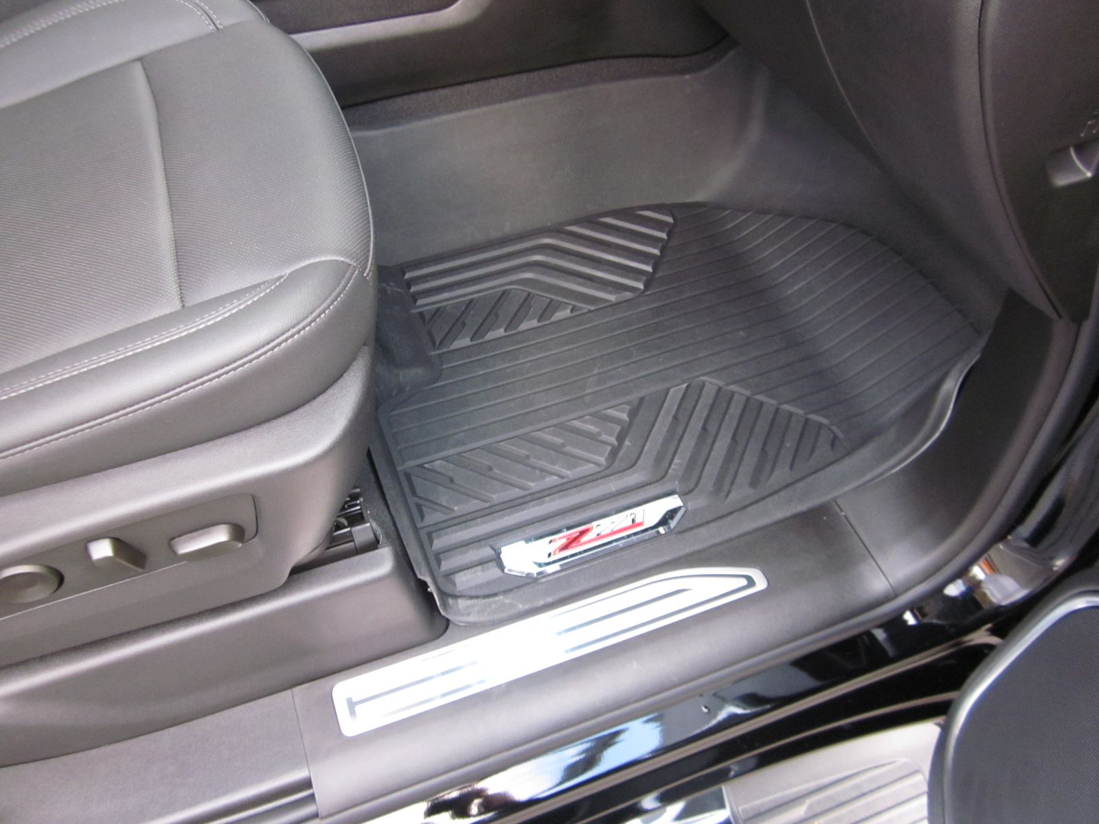 2025 Chevrolet Silverado 1500 LTZ AWD