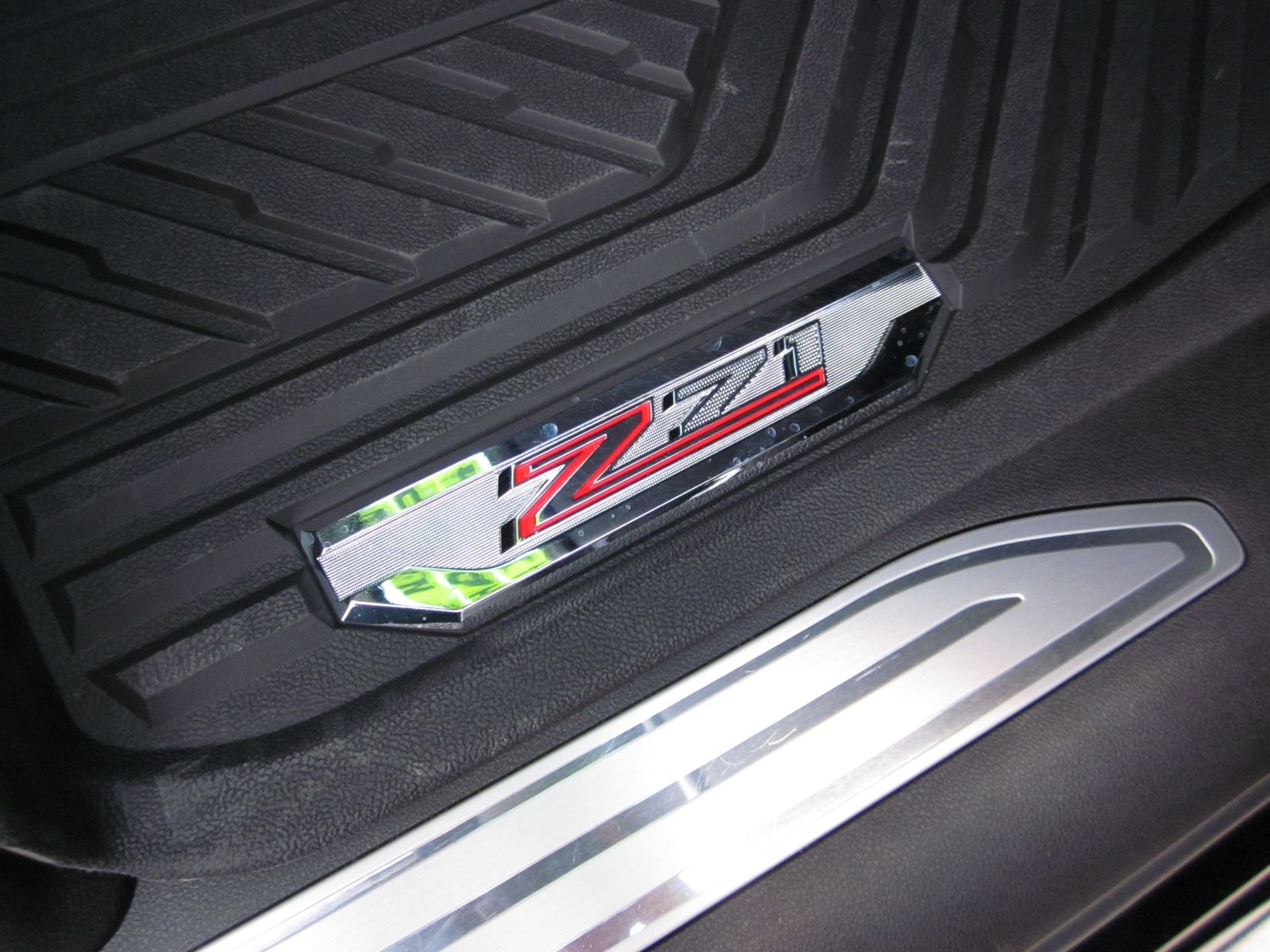 2025 Chevrolet Silverado 1500 LTZ AWD