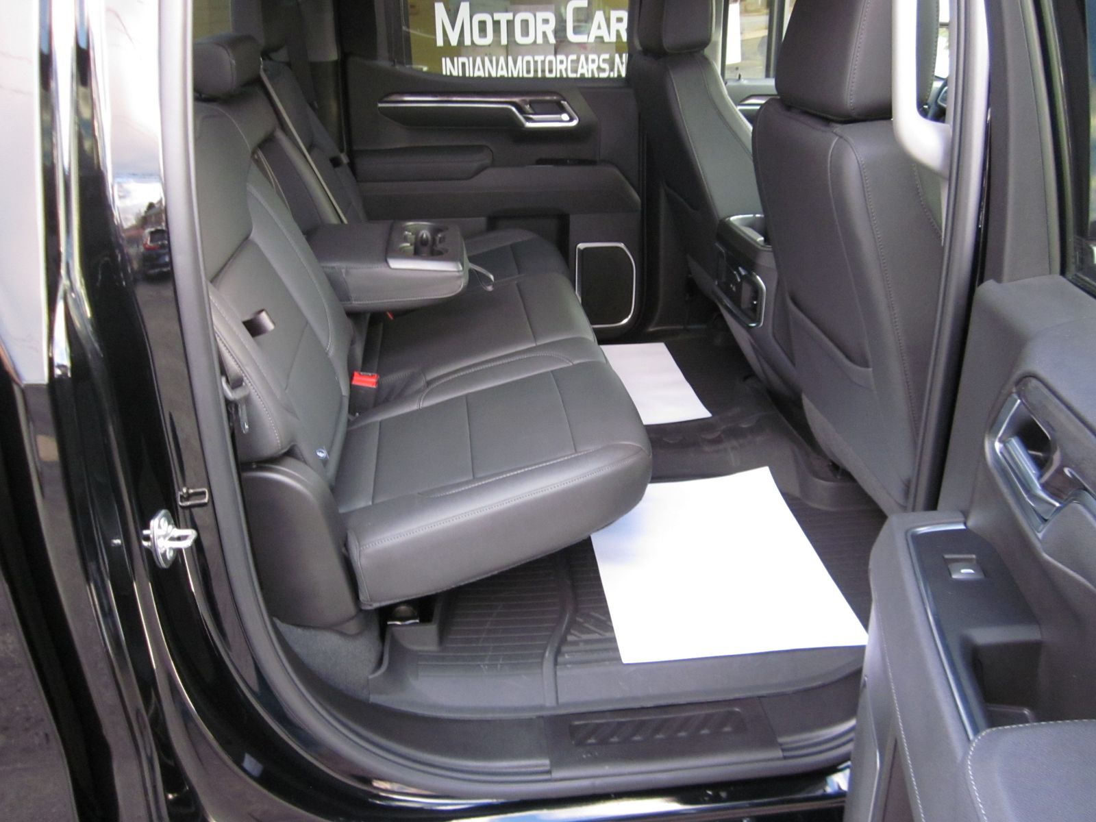 2025 Chevrolet Silverado 1500 LTZ AWD