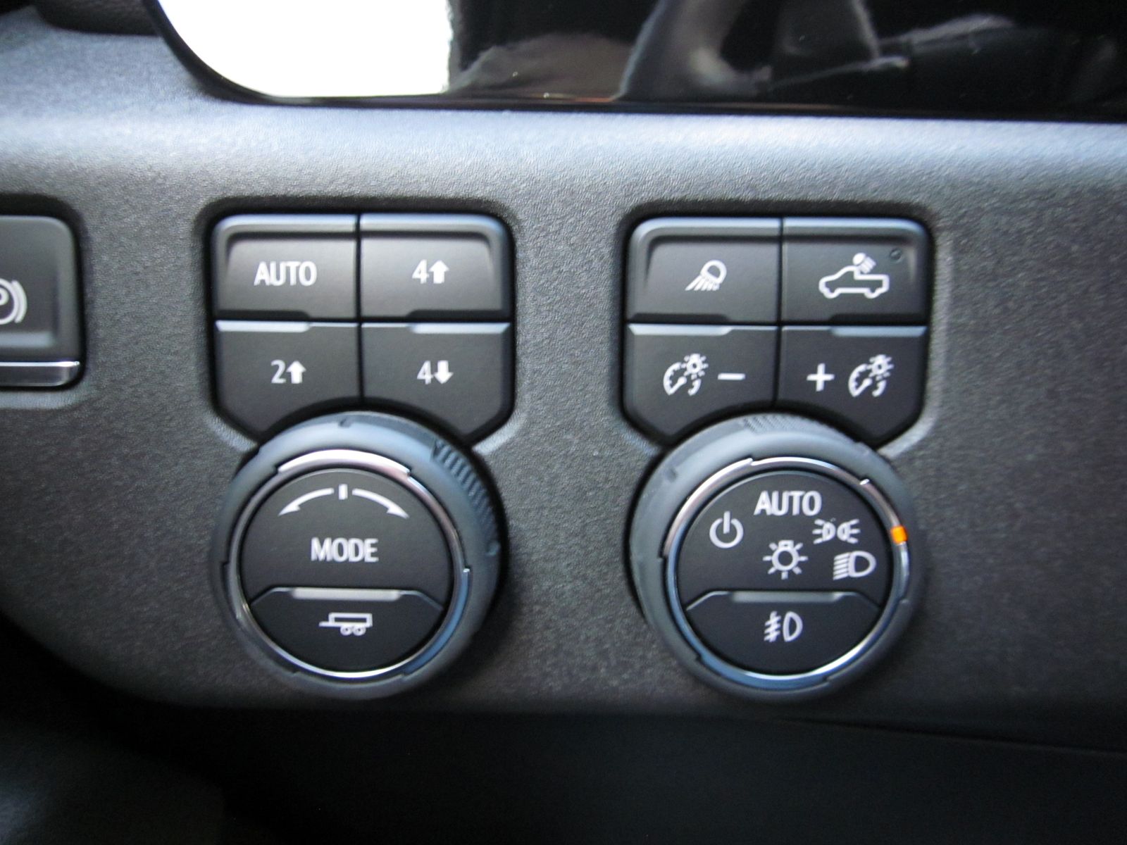 2025 Chevrolet Silverado 1500 LTZ AWD