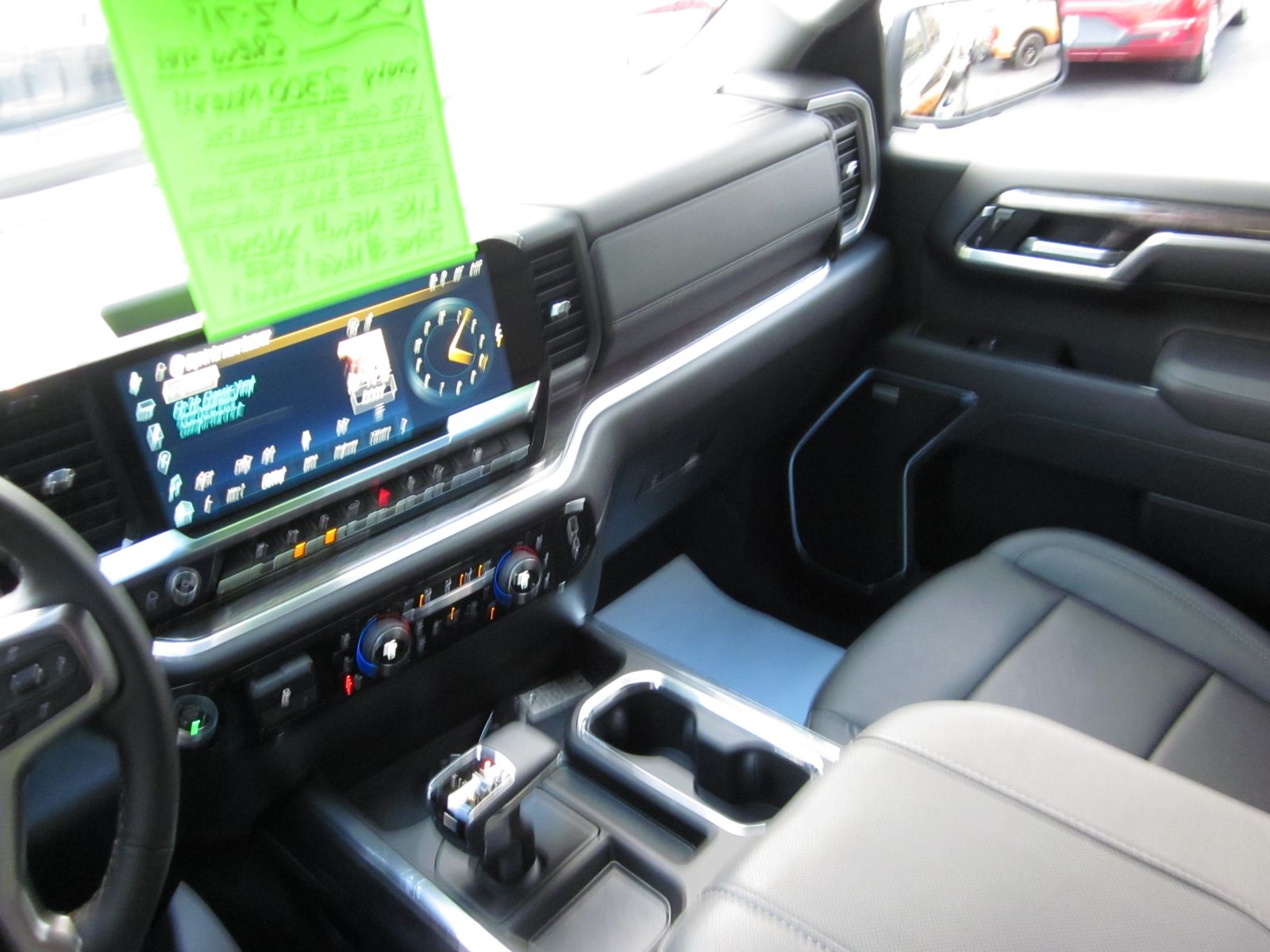 2025 Chevrolet Silverado 1500 LTZ AWD