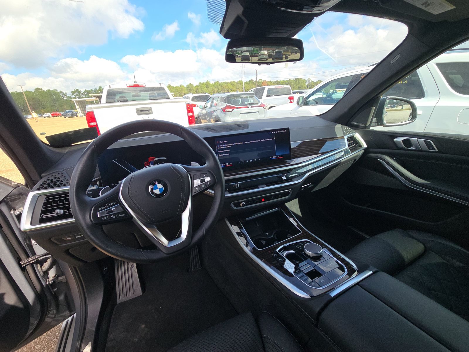 2025 BMW X5 xDrive40i AWD