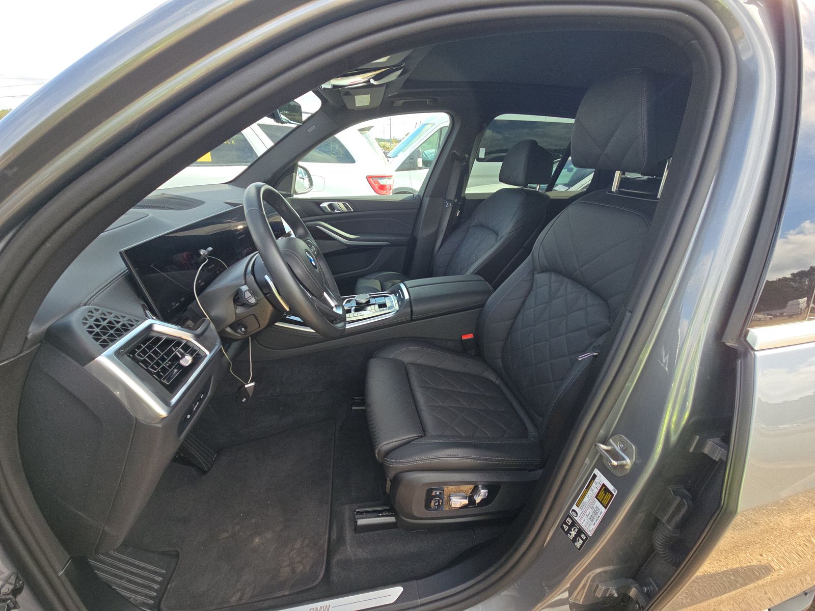 2025 BMW X5 xDrive40i AWD