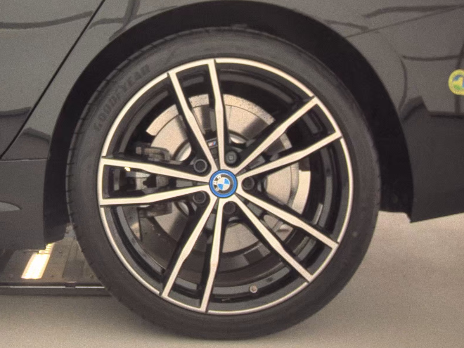 2023 BMW 3 Series 330e xDrive AWD