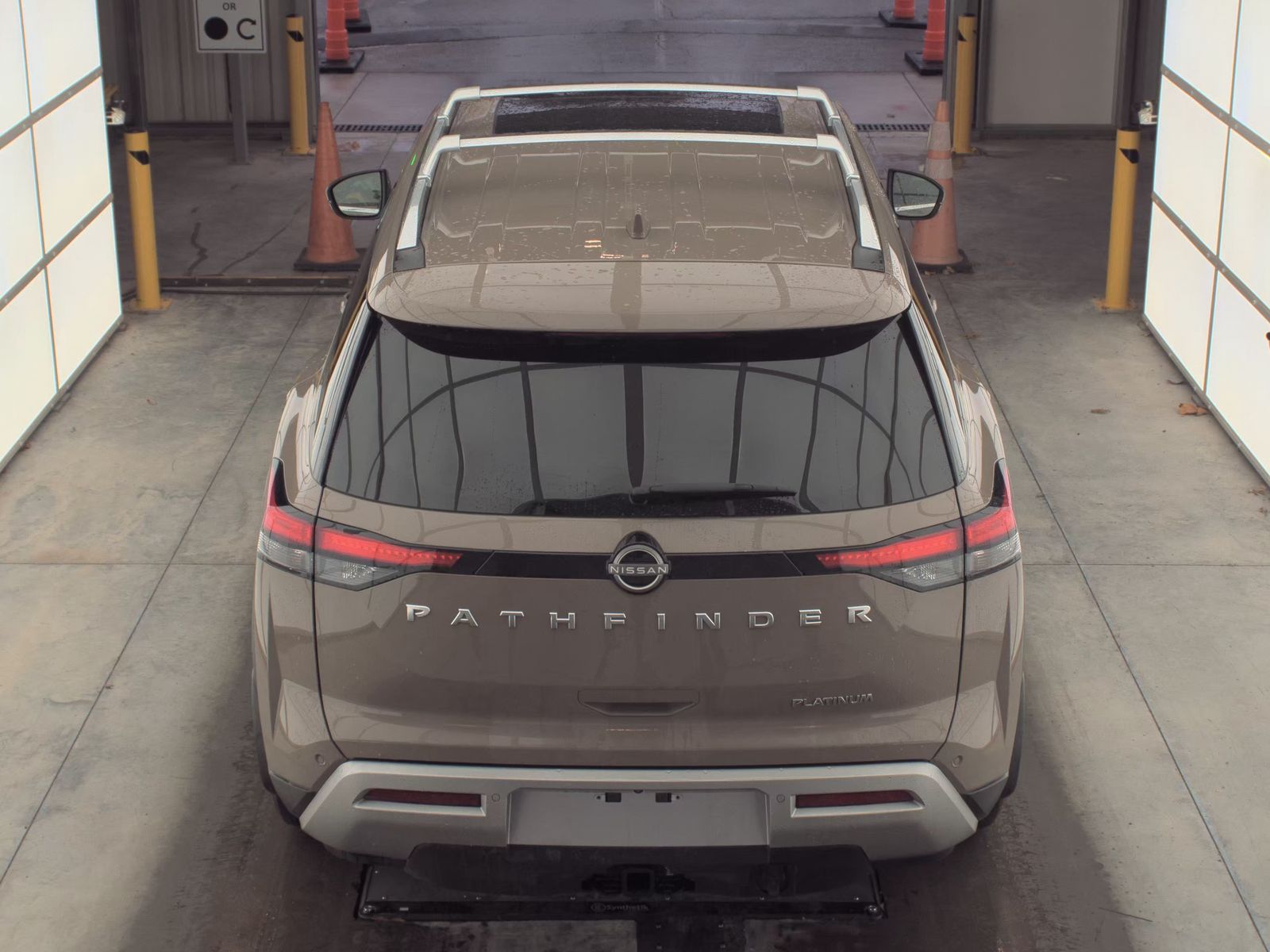 2024 Nissan Pathfinder Platinum FWD