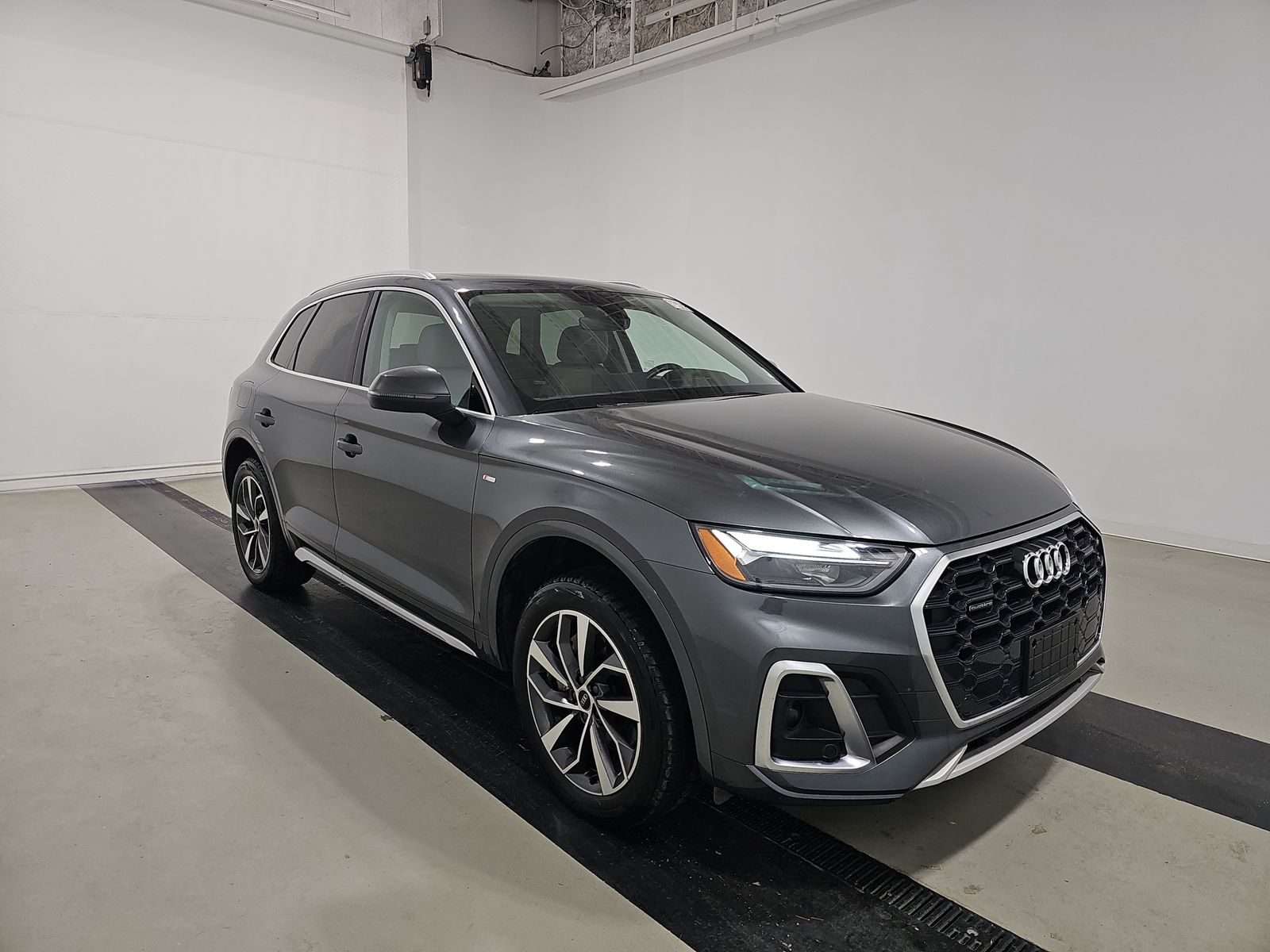 2022 Audi Q5 S line Premium AWD