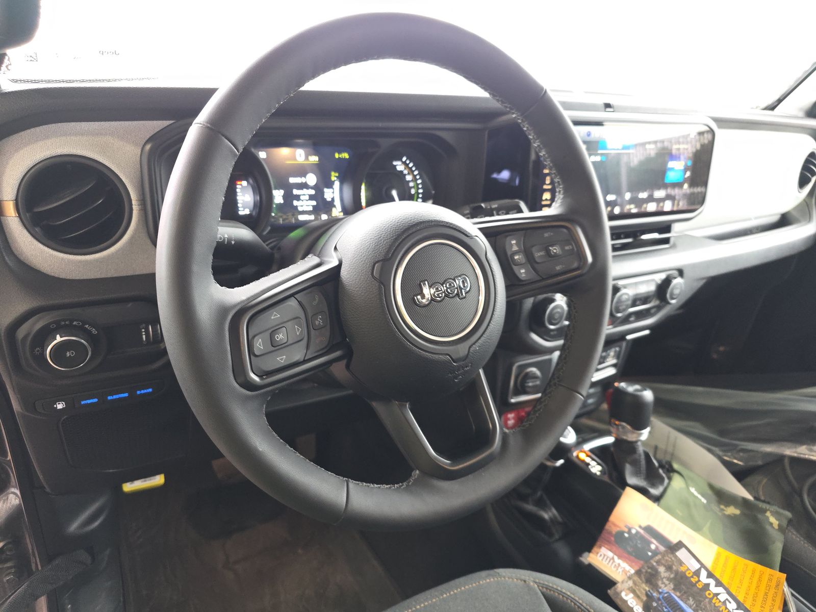 2025 Jeep Wrangler 4xe Willys AWD