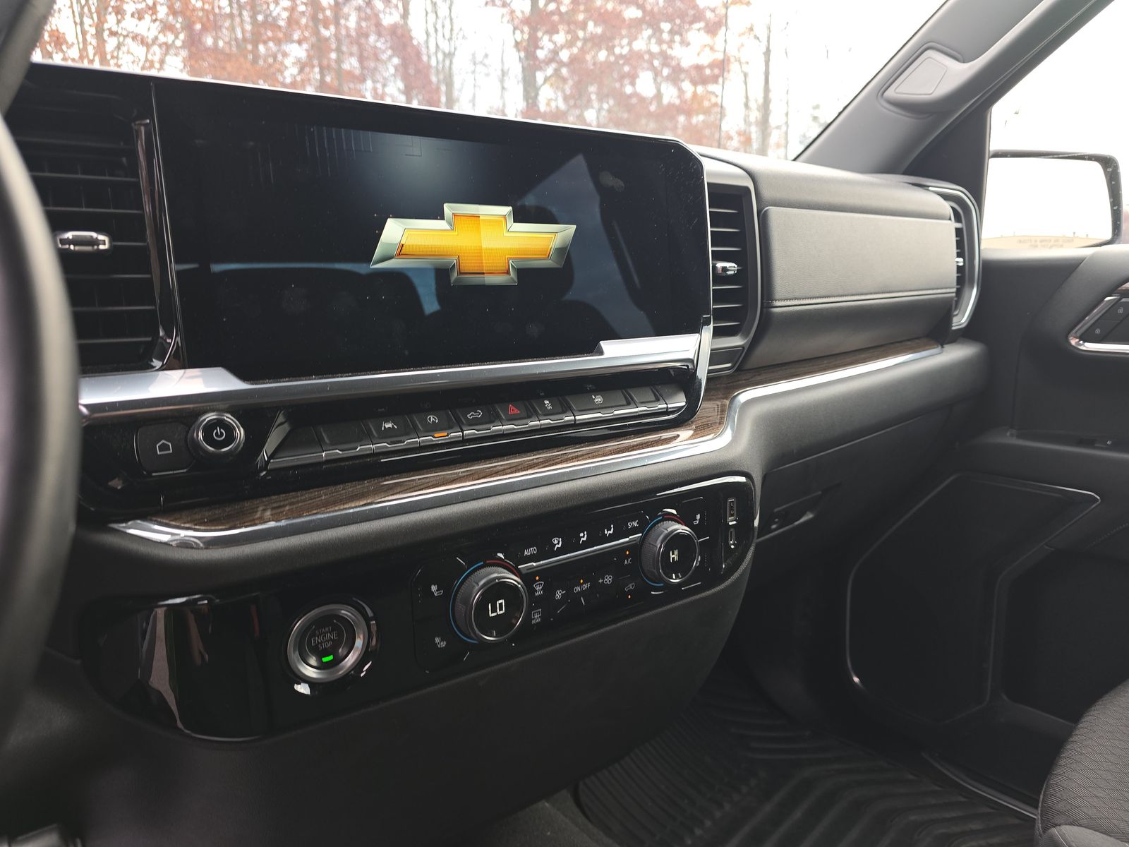 2023 Chevrolet Silverado 1500 LT AWD