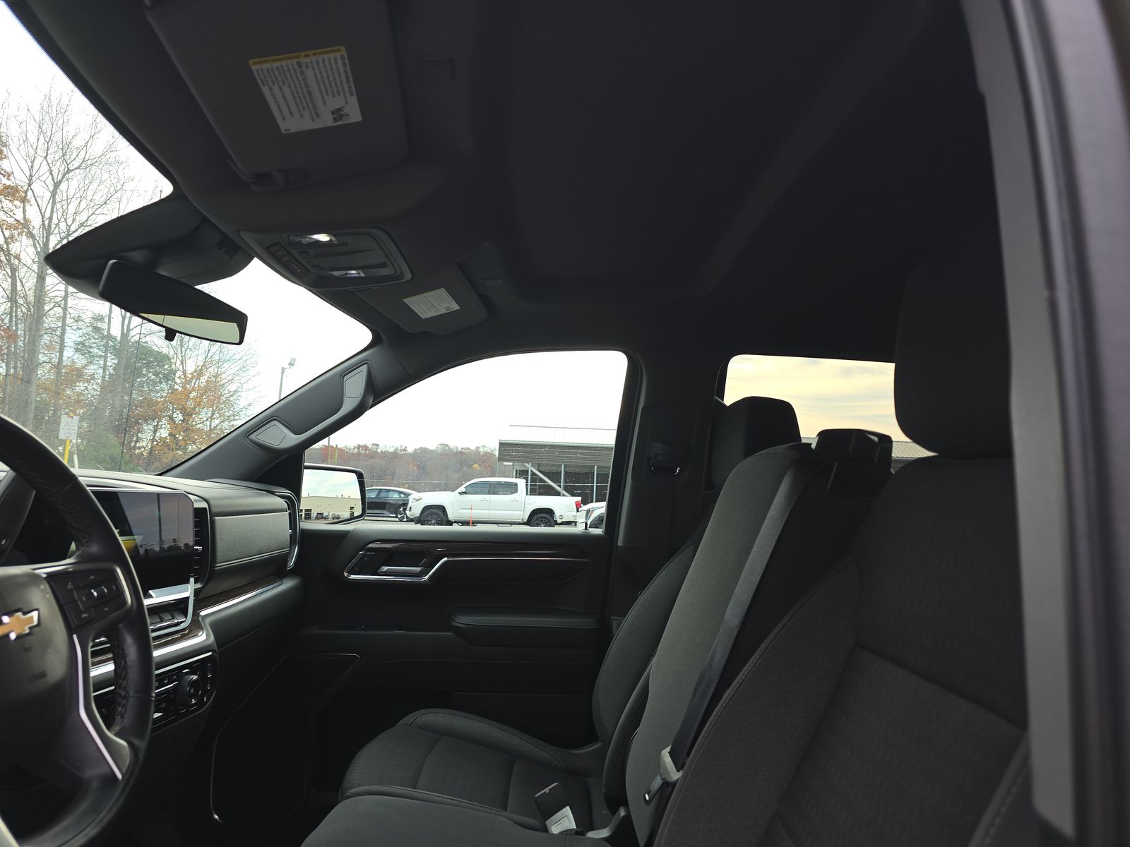 2023 Chevrolet Silverado 1500 LT AWD