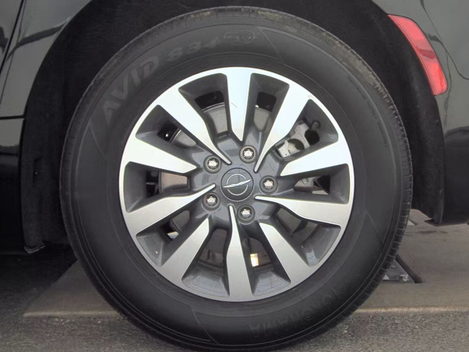 2024 Chrysler Pacifica Hybrid Select FWD