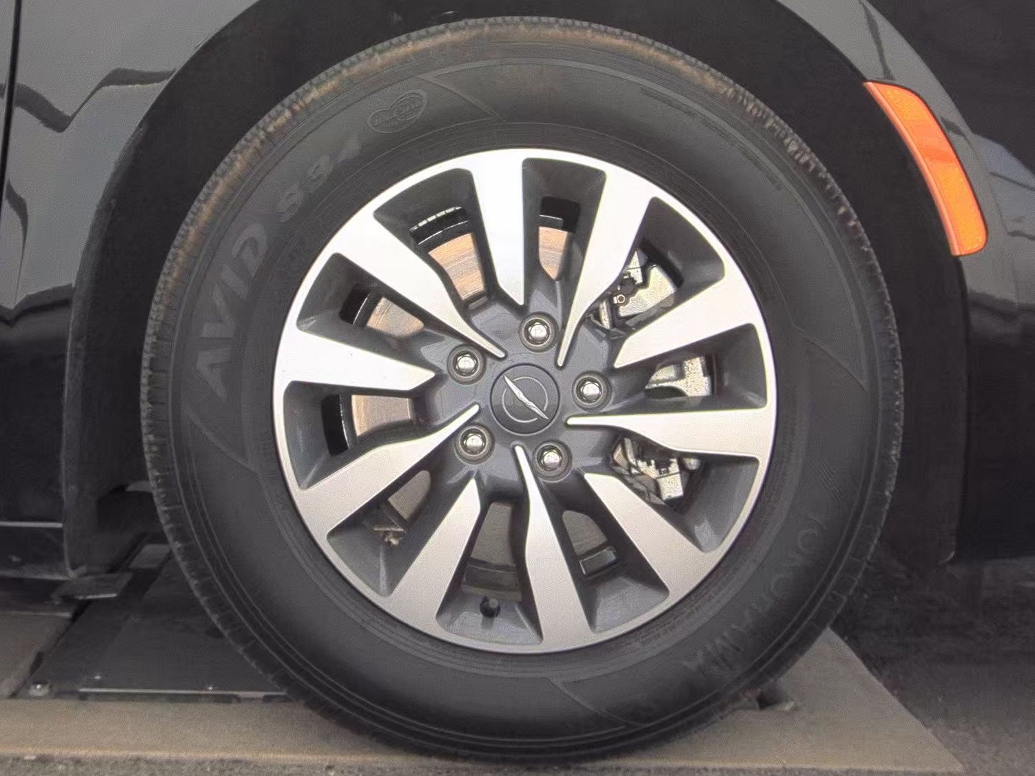 2024 Chrysler Pacifica Hybrid Select FWD