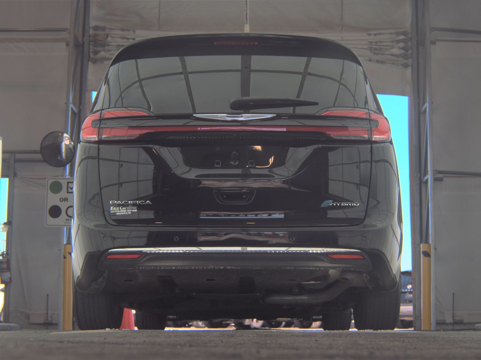 2024 Chrysler Pacifica Hybrid Select FWD